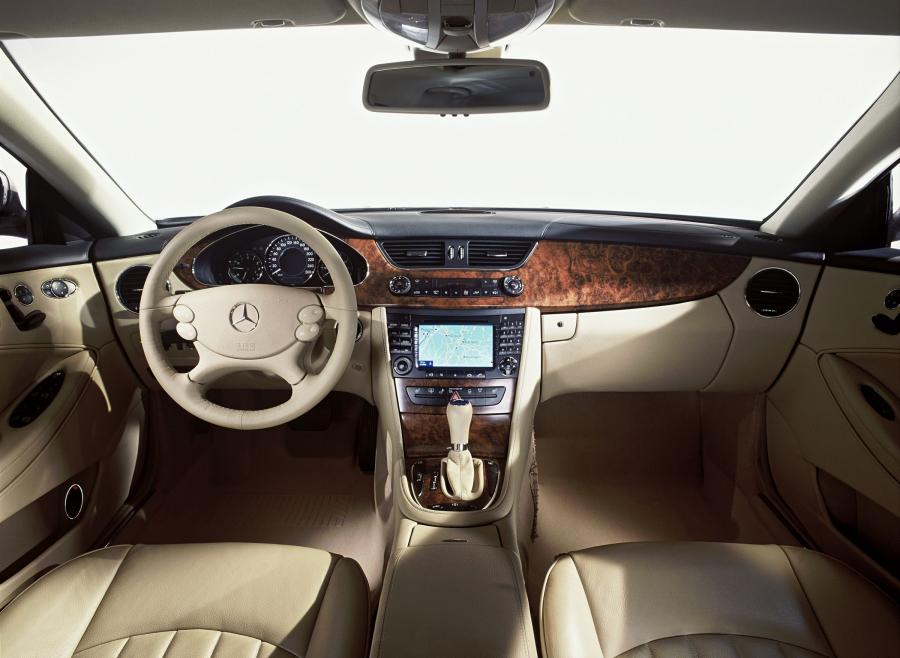  Mercedes-Benz CLS-Class 2005 года  (фото 192 из 343)